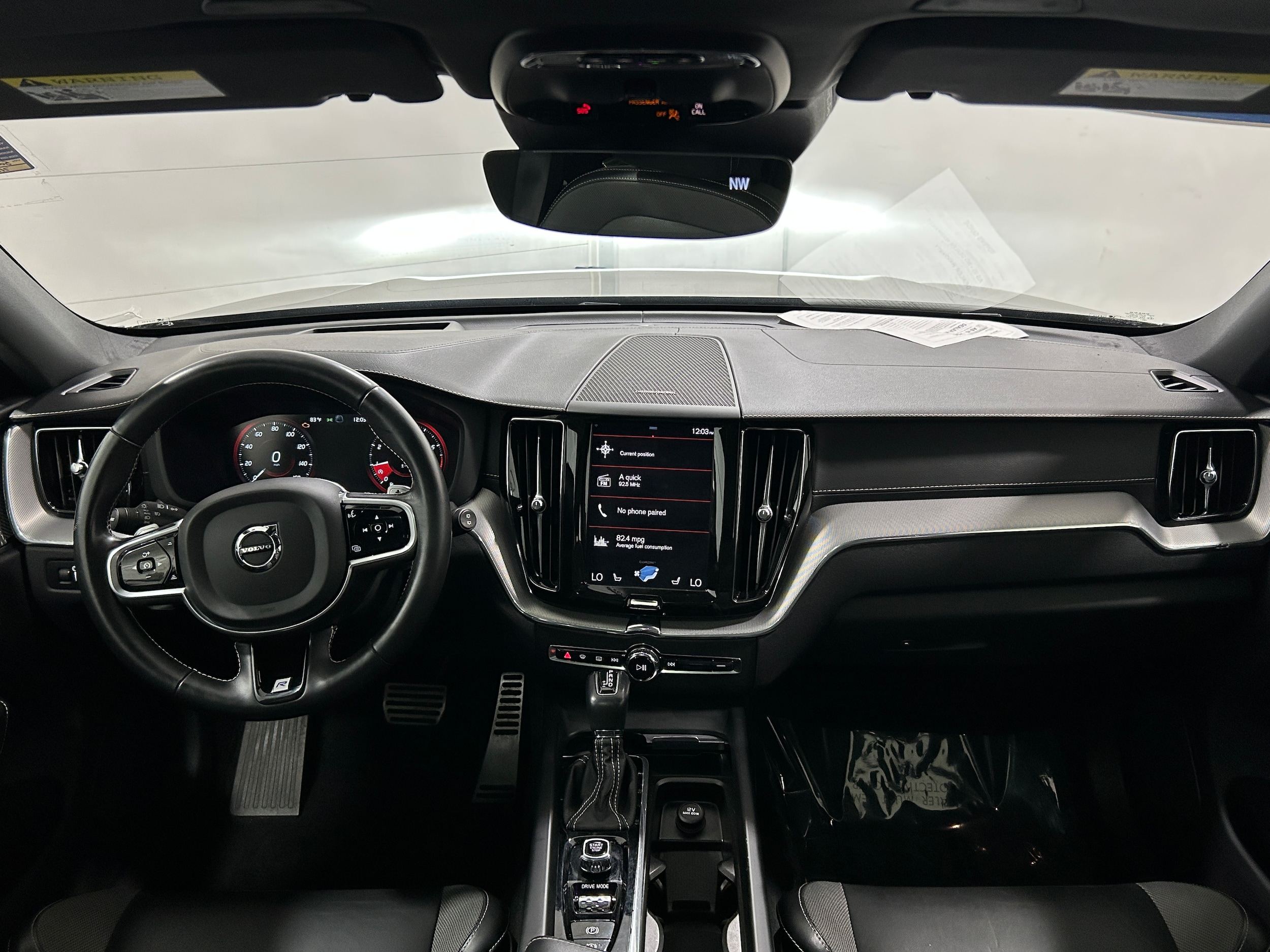 2020 Volvo XC60 R-Design - Photo 13