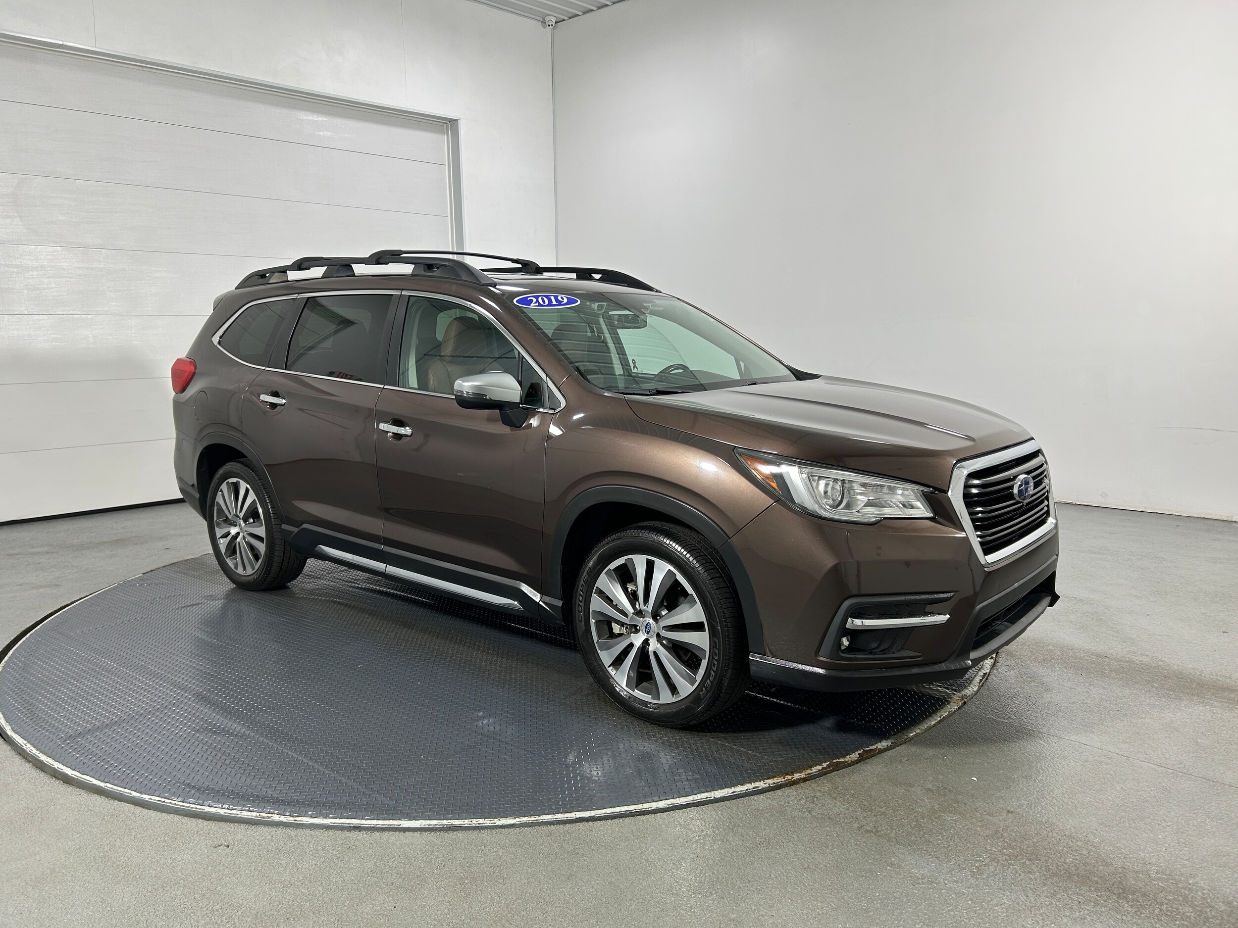 2019 Subaru Ascent Touring photo 2