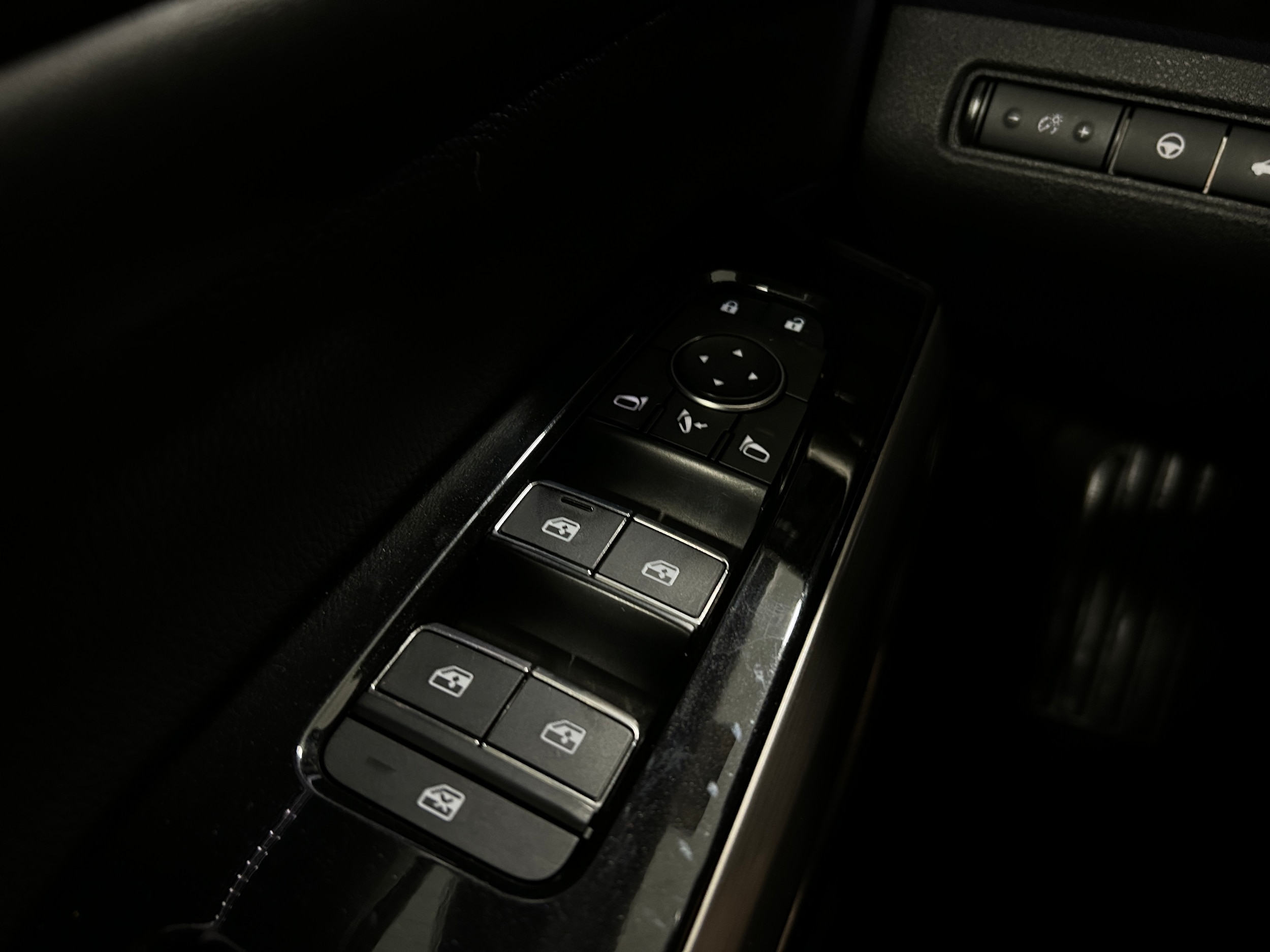 2022 Nissan Pathfinder Platinum - Photo 24