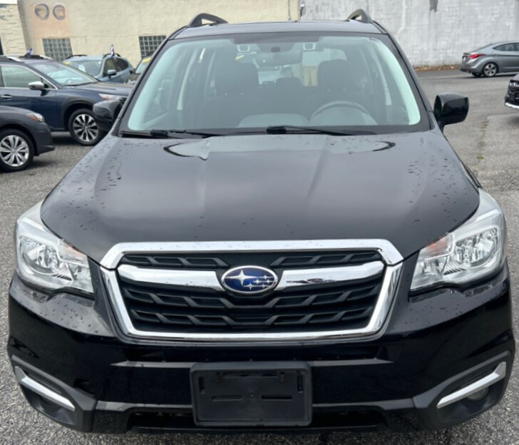 2018 Subaru Forester 2.5i Premium photo 3
