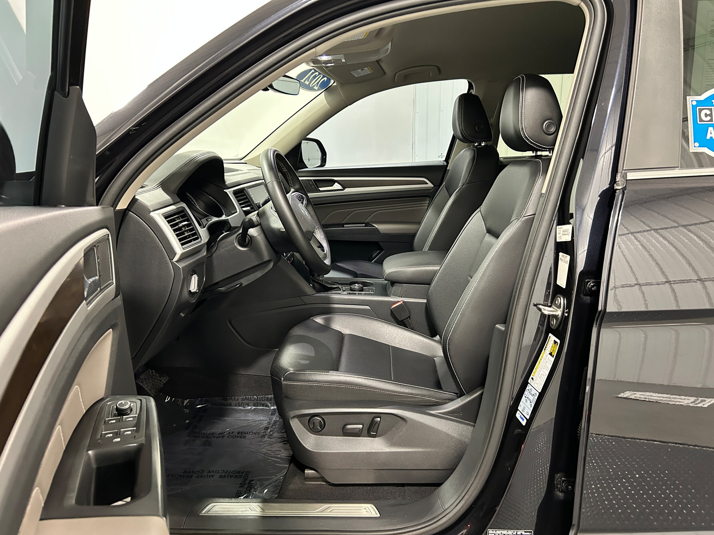 2021 Volkswagen Atlas V6 SE Technology photo 2