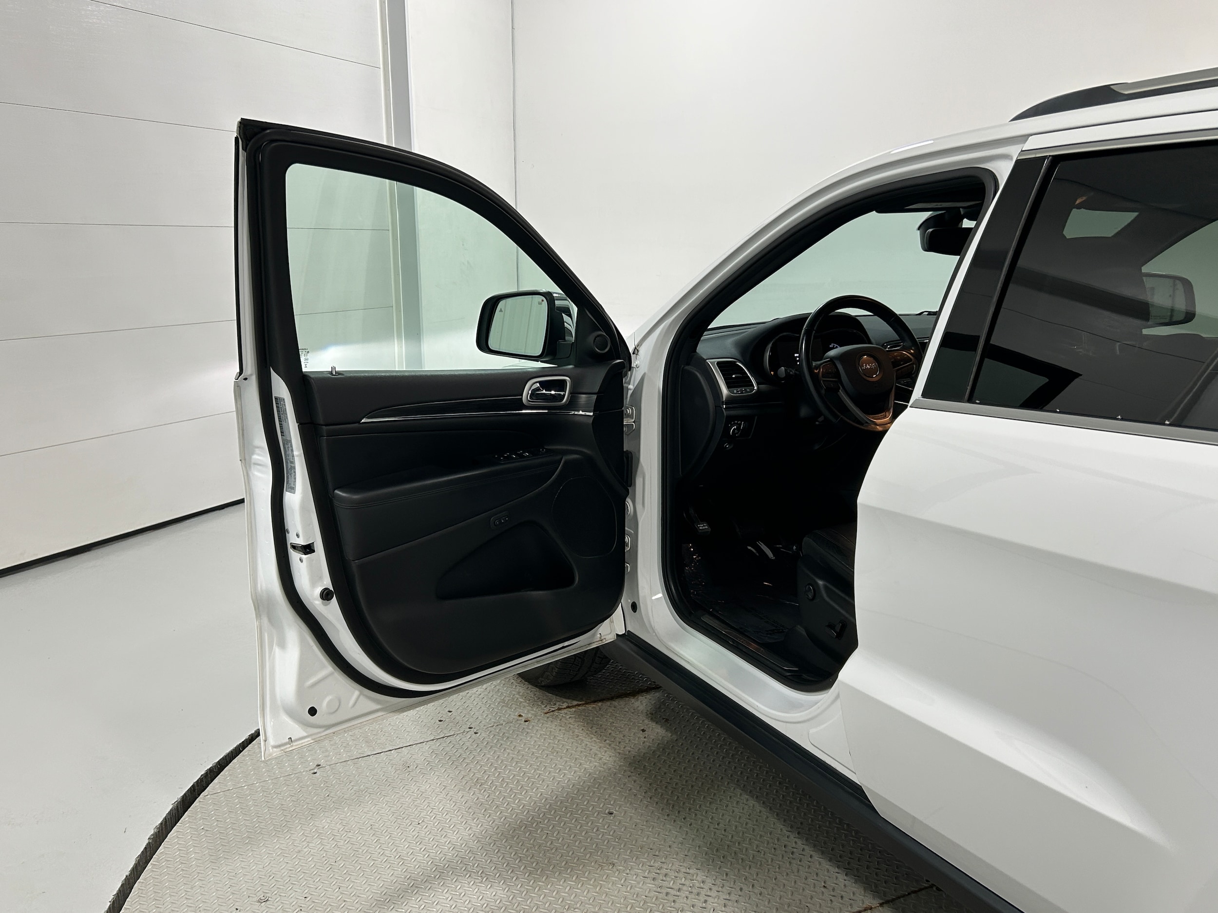 2020 Jeep Grand Cherokee Limited - Photo 25