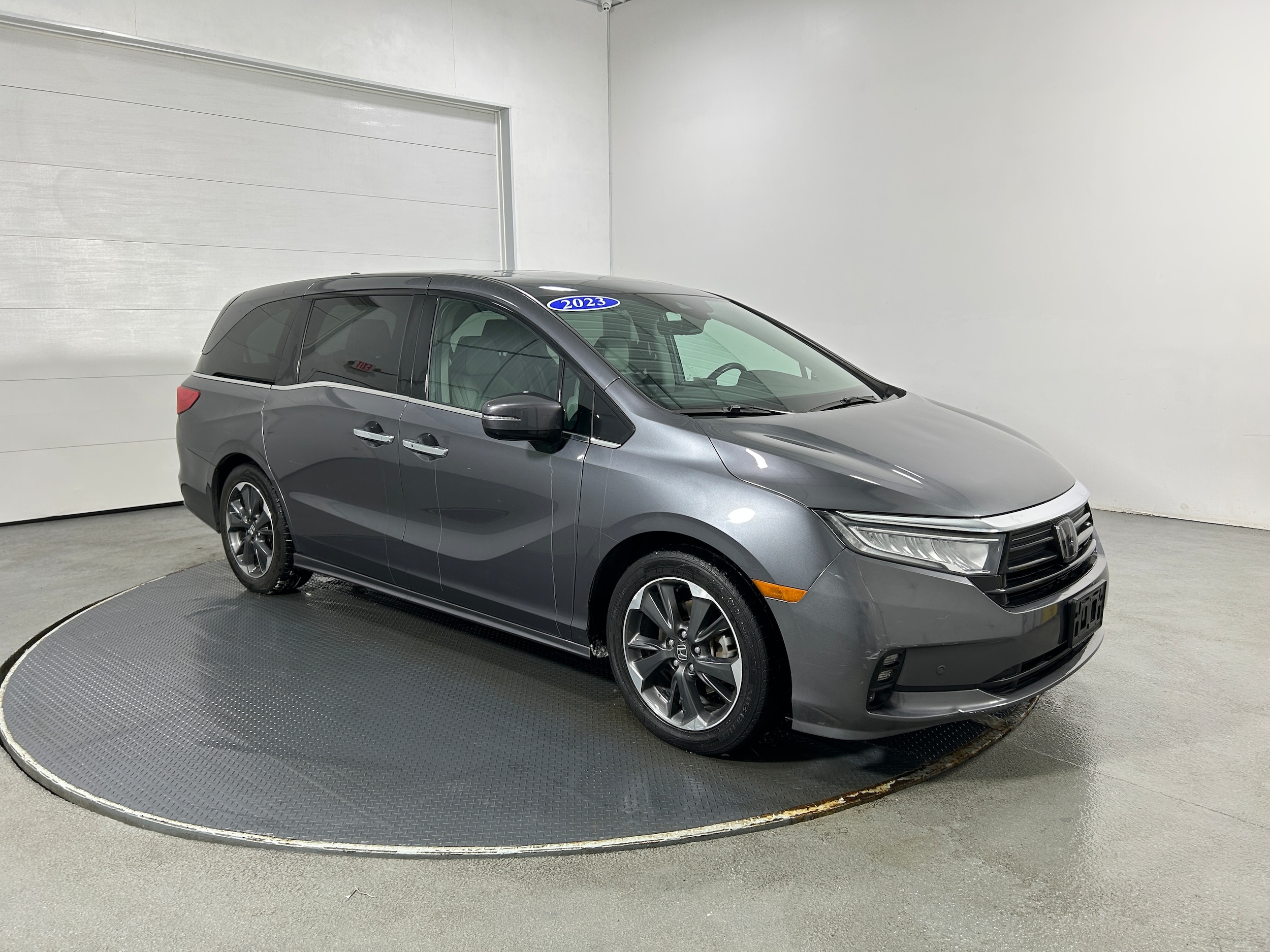 2023 Honda Odyssey Elite's photo