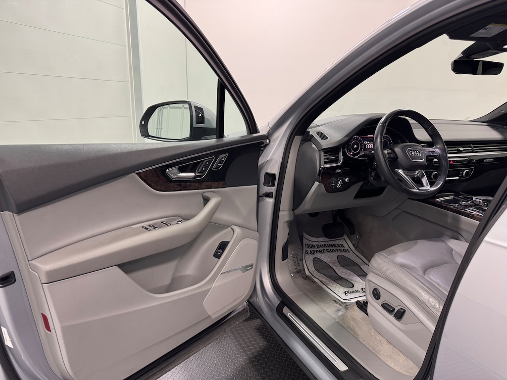 Used 2019 Audi Q7 55 Prestige SUV