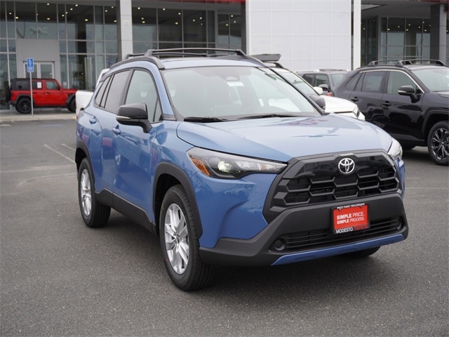 2026 Toyota Corolla Cross LE 