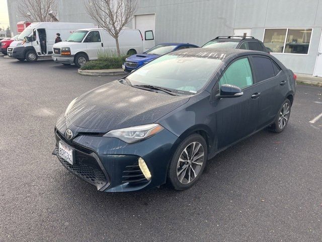 2017 Toyota Corolla SE's photo
