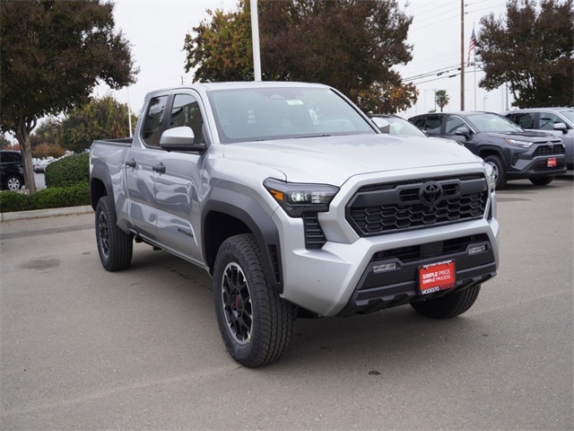 2026 Toyota Tacoma TRD Sport's photo