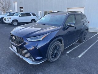 New 2023 Toyota Highlander XSE SUV for sale in Modesto, CA