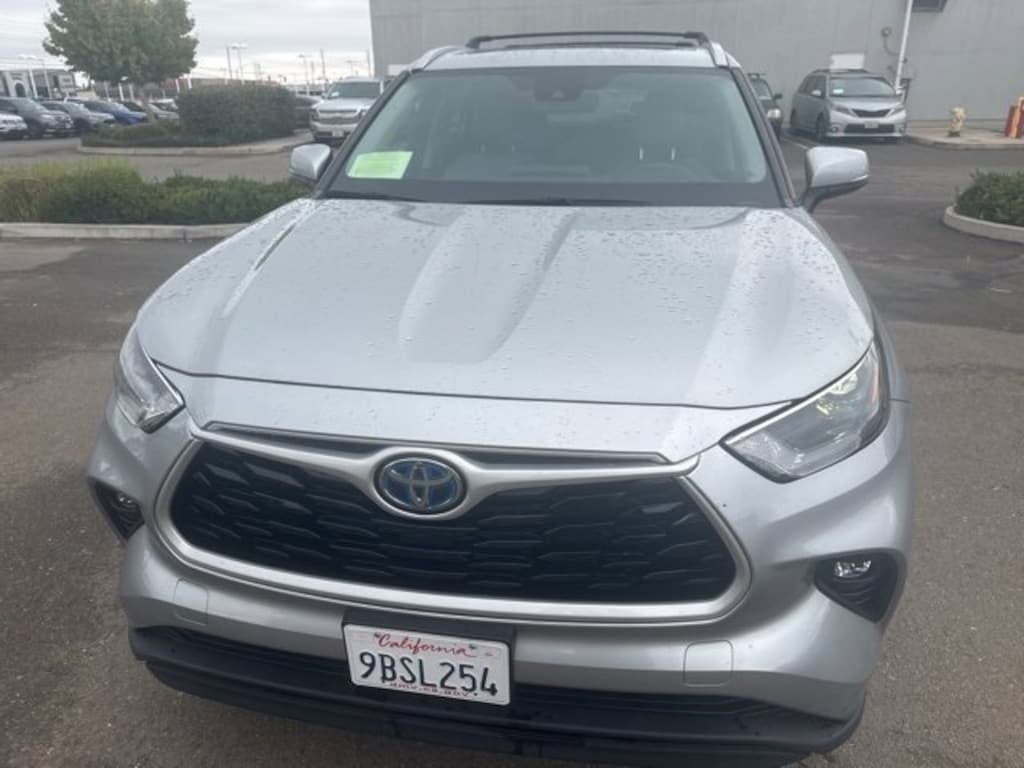 Certified 2022 Toyota Highlander Hybrid XLE SUV