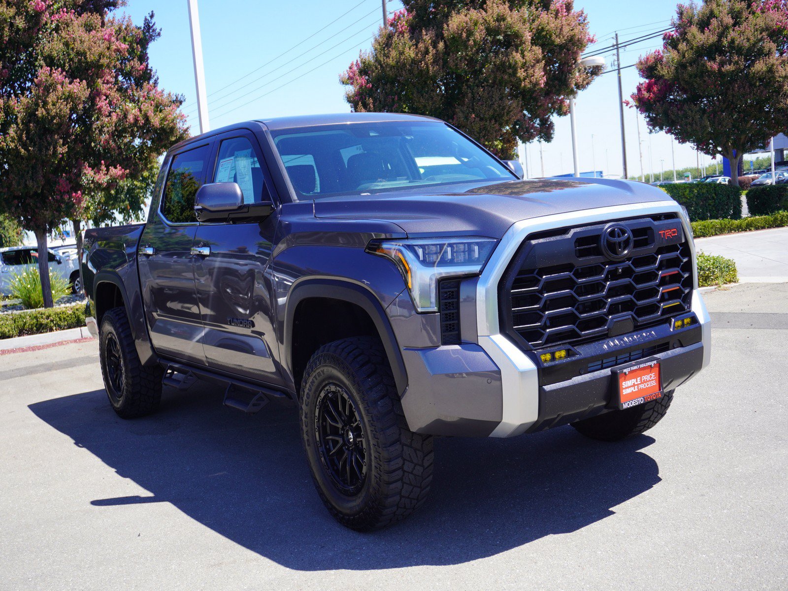 2022 Toyota Tundra Truck CrewMax 