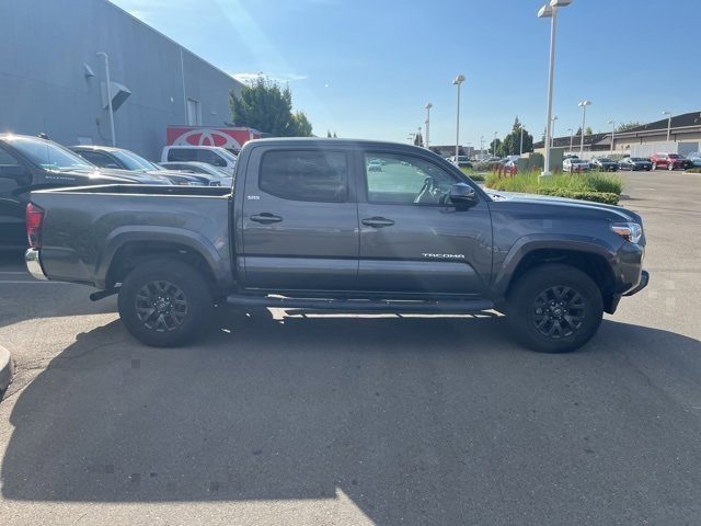 2022 Toyota Tacoma SR5 V6 photo 4