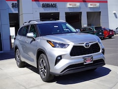 2025 Toyota Highlander XLE XLE AWD