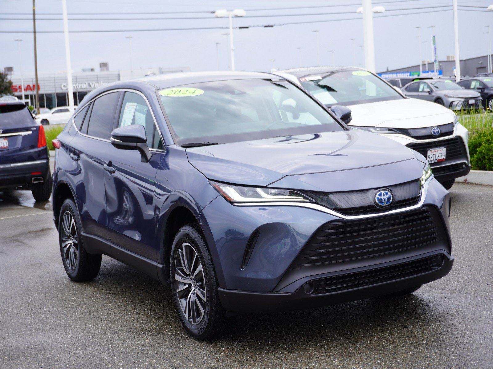 2024 Toyota Venza LE Hybrid AWD's photo