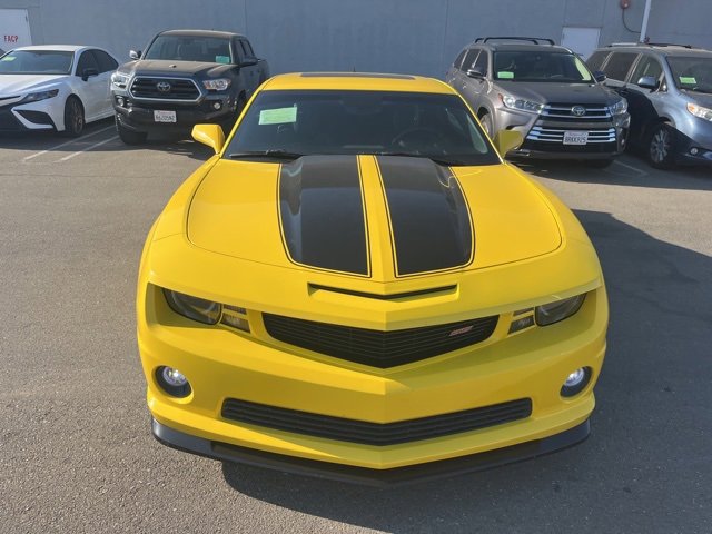 2011 Chevrolet Camaro 2SS photo 3