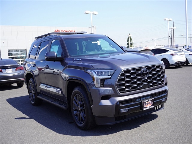 2025 Toyota Sequoia PLT HYBRID 