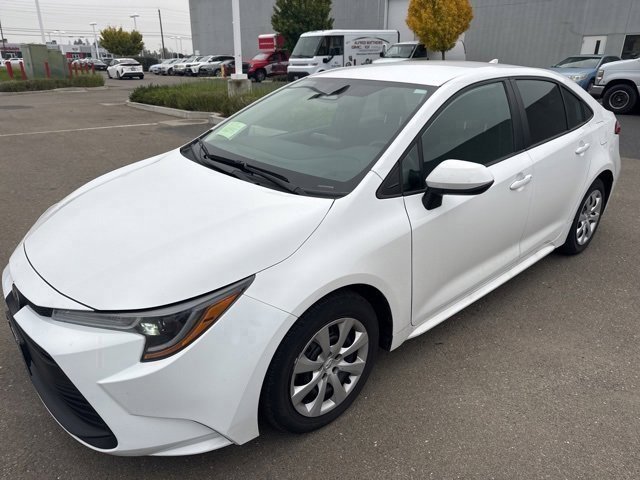 2024 Toyota Corolla LE photo 3