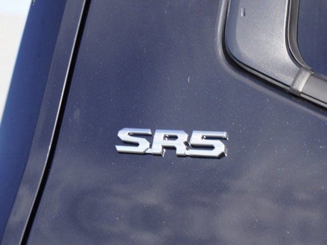 2025 Toyota Tundra SR5 - Photo 6