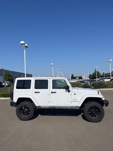 Used 2018 Jeep Wrangler JK Unlimited Sahara with VIN 1C4HJWEG4JL823491 for sale in Modesto, CA