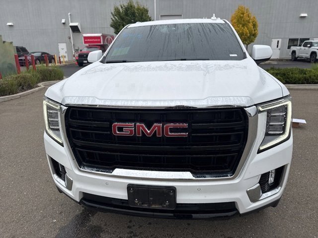 2022 Gmc Yukon SLE photo 3