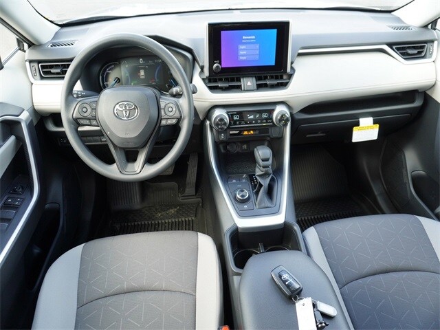 2025 Toyota RAV4 Hybrid XLE photo 2
