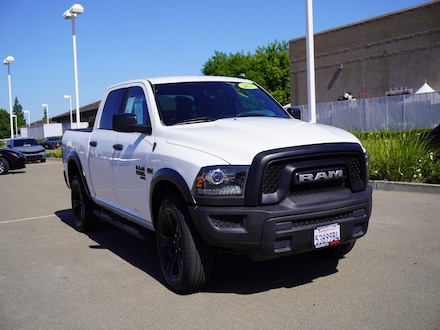 2021 Ram 1500 Classic SLT Truck Crew Cab