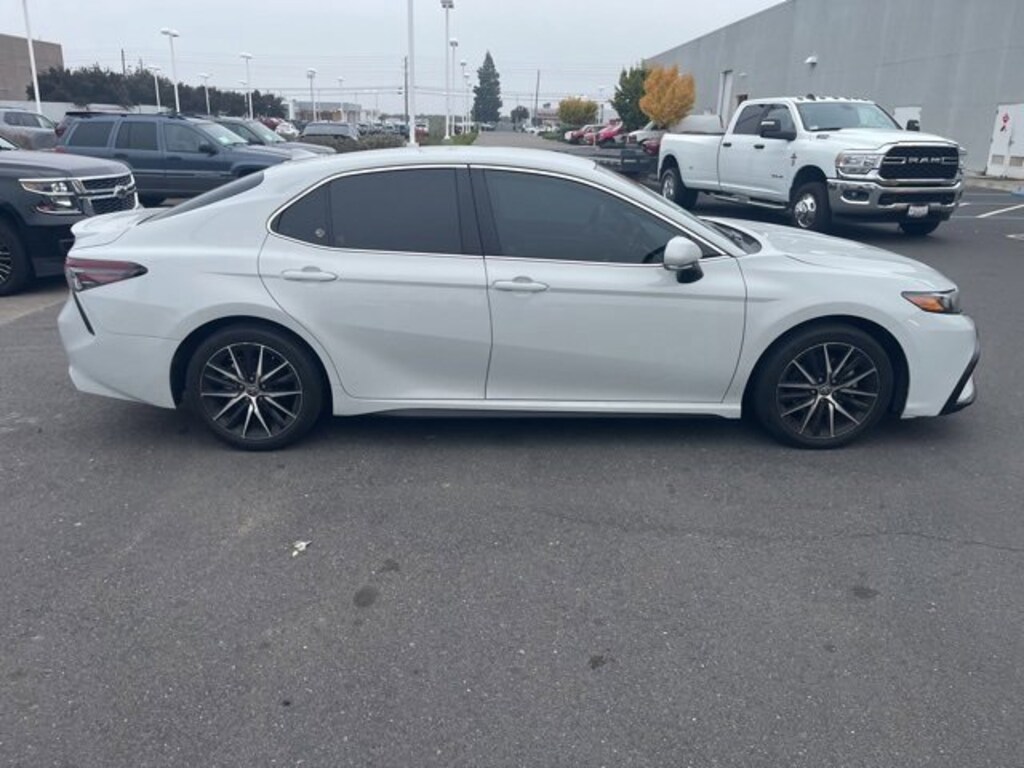 Certified 2022 Toyota Camry SE Sedan