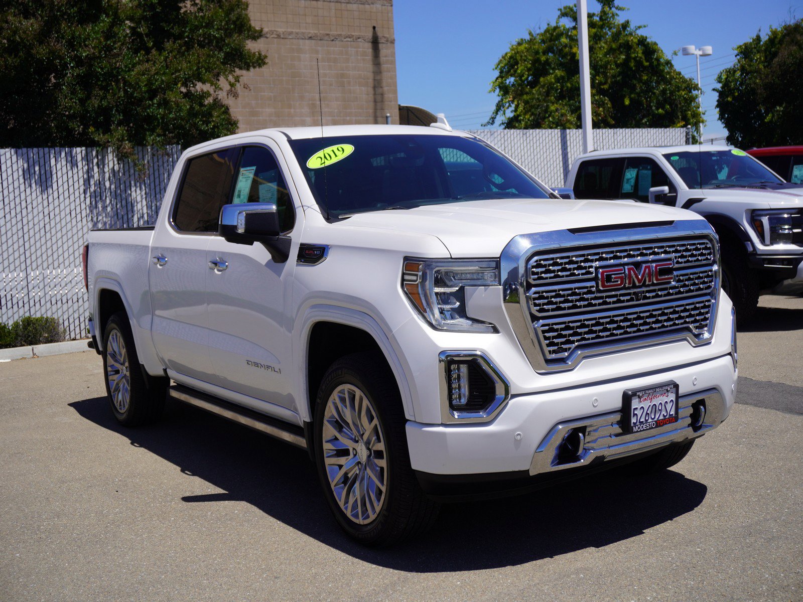 2019 GMC Sierra 4WD Crew Cab Short Box's photo