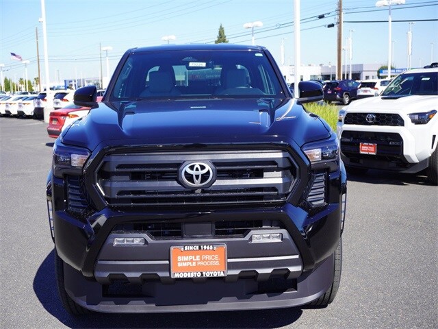 2025 Toyota Tacoma SR5 4x4 Double Cab photo 4