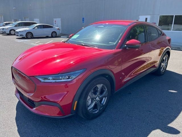 2022 Ford Mustang-Mach-e Select's photo