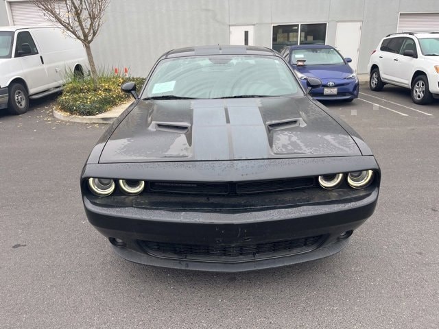 2018 Dodge Challenger SXT Plus's photo