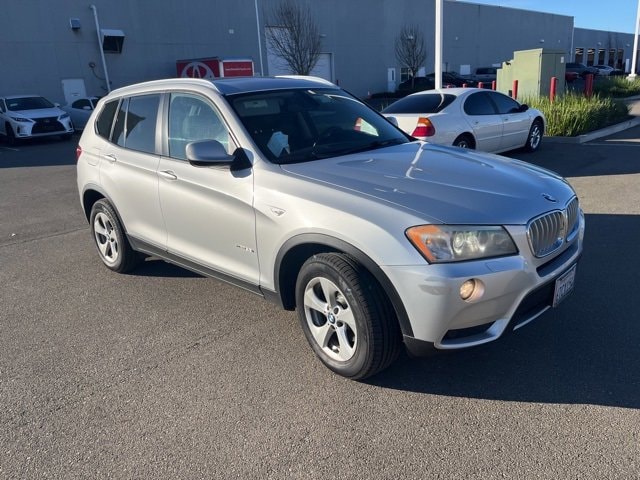 2011 BMW X3 xDrive28i's photo