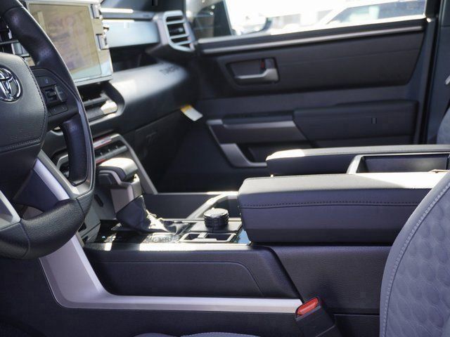 2025 Toyota Tundra SR5 - Photo 22