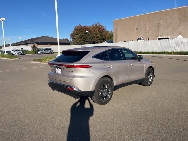 2023 Toyota Venza Limited photo 4