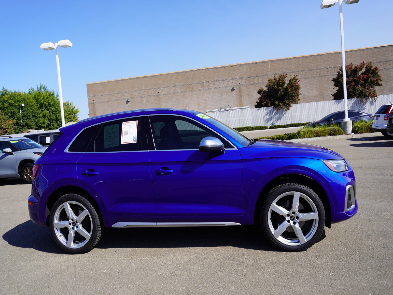 2022 Audi SQ5 Premium Plus photo 2