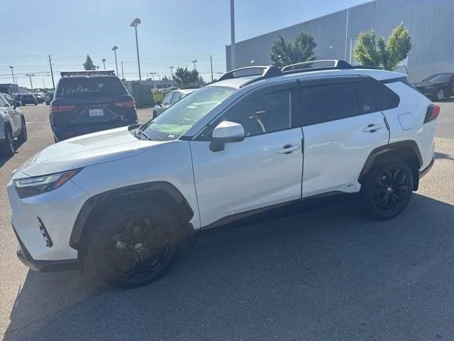 2022 Toyota RAV4 Hybrid SE AWD's photo