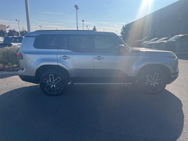 2024 Lexus GX 550 Overtrail photo 4
