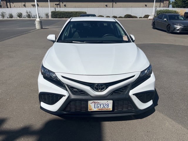 2024 Toyota Camry SE photo 2
