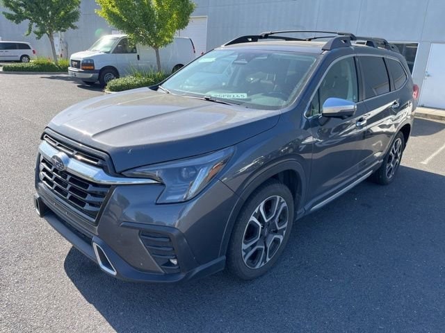2023 Subaru Ascent Touring's photo