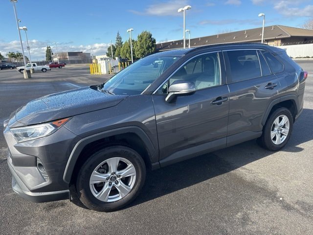 2019 Toyota RAV4 XLE's photo