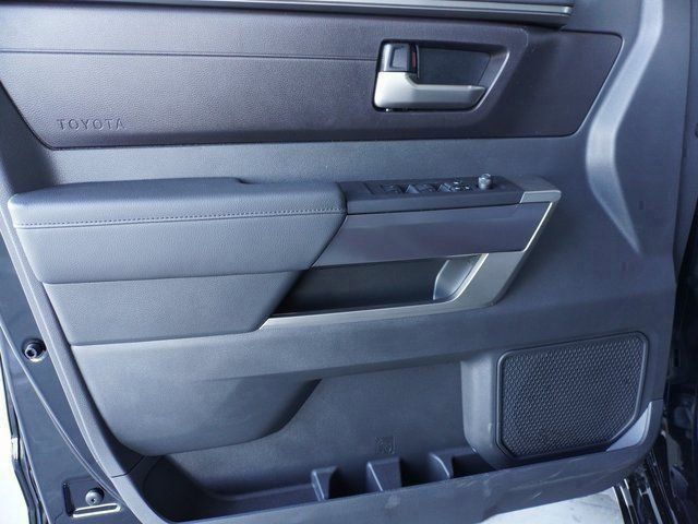 2025 Toyota Tundra SR5 - Photo 20