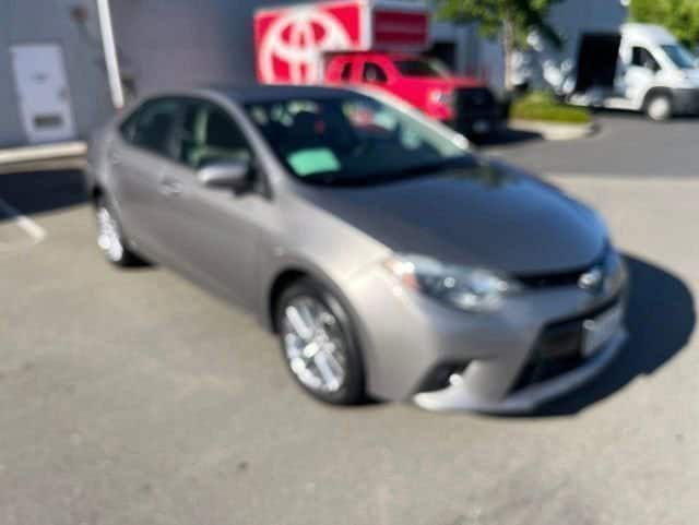 2015 Toyota Corolla LE Plus AT's photo