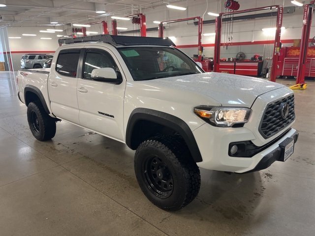 2023 Toyota Tacoma Double Cab photo 3