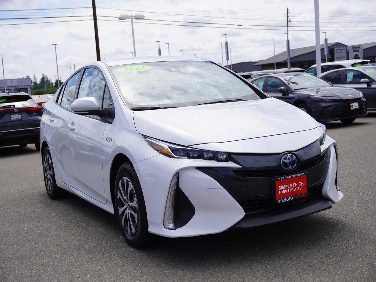 2022 Toyota Prius Prime XLE's photo