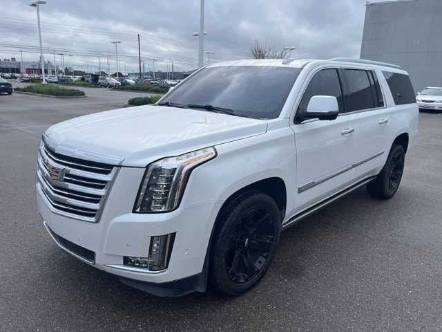 2020 Cadillac Escalade ESV Platinum's photo