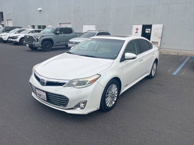 2013 Toyota Avalon Hybrid Limited photo 2