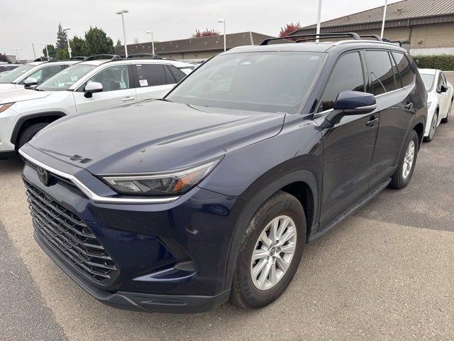 2024 Toyota Highlander Hybrid XLE photo 2