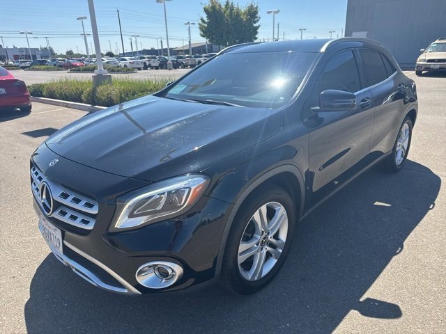 2020 Mercedes Benz GLA 250 photo 2