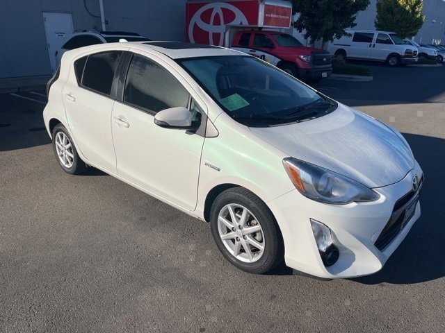 2016 Toyota Prius c Four