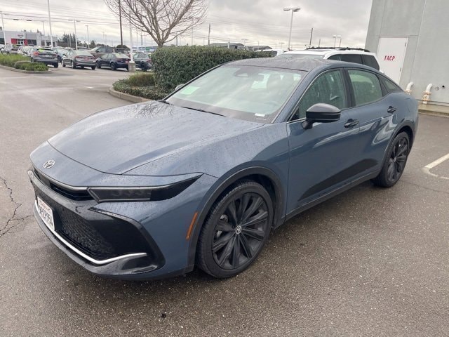 2025 Toyota Crown Nightshade's photo