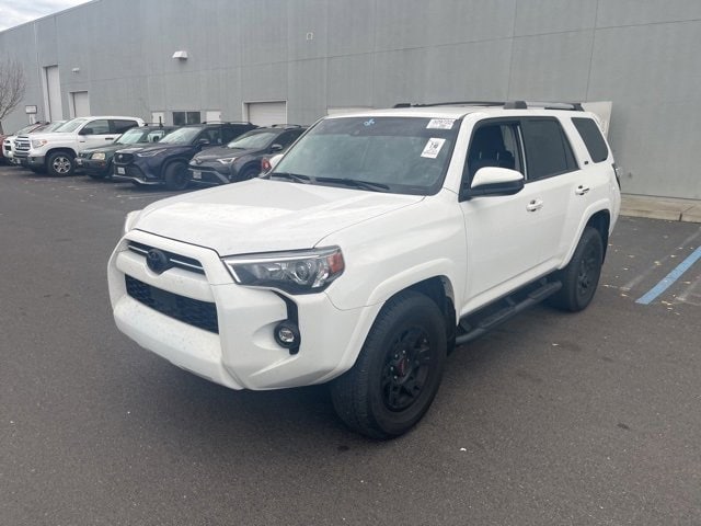 2023 Toyota 4Runner SR5's photo
